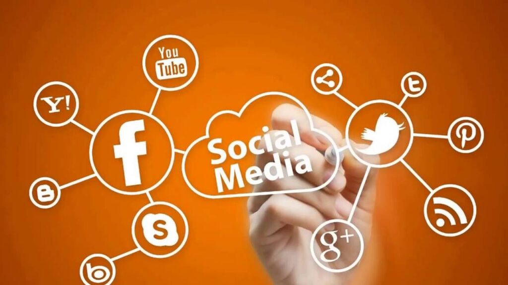 promote small business Pakistan free using social media