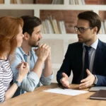 How to choose a lawyer in Pakistan before hiring legal services