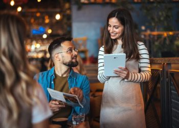 restaurant listing website Pakistan optimized for SEO